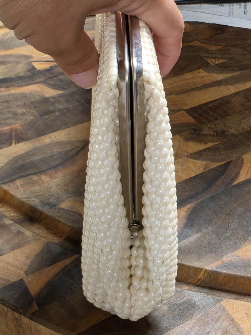 Vintage Cream Pearl-Textured Cocktail Clutch - Picture 7 of 12